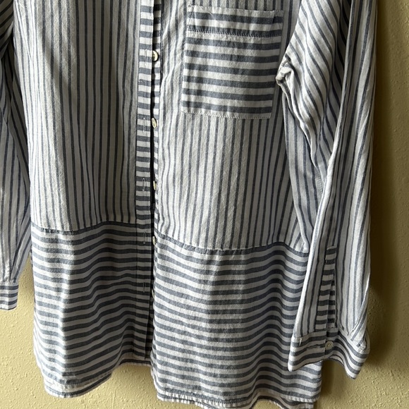 J.Jill cotton button up - Picture 3 of 4